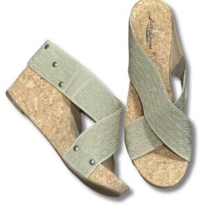 NWOB Lucky Brand Miller Studded Cork Wedge Platform Sandals 11M (41 EU)